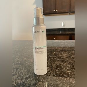 Clarity daily mineral spray